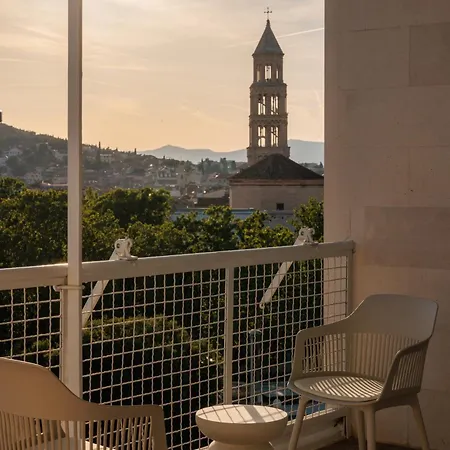 Apartment Center Lux View